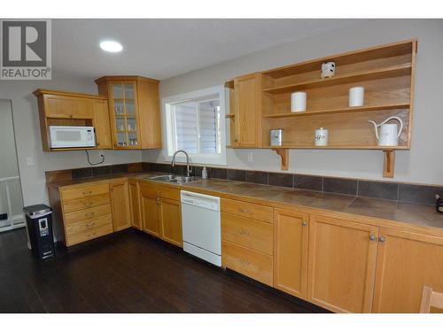 13236 Dunlop Street, Smithers, BC - Indoor Photo Showing Kitchen With Double Sink