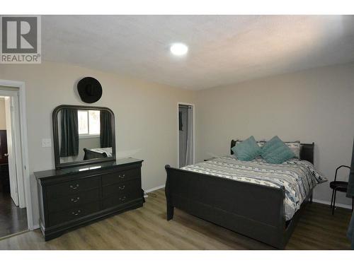 13236 Dunlop Street, Smithers, BC - Indoor Photo Showing Bedroom