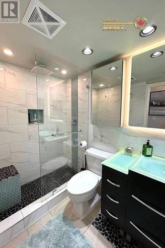 2803 939 Expo Boulevard, Vancouver, BC - Indoor Photo Showing Bathroom