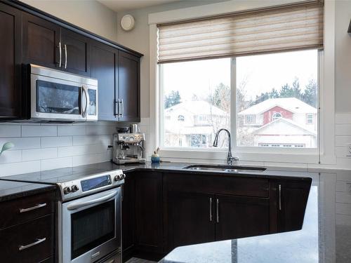 6-3277 Broadview Road, West Kelowna, BC - Indoor Photo Showing Kitchen With Double Sink