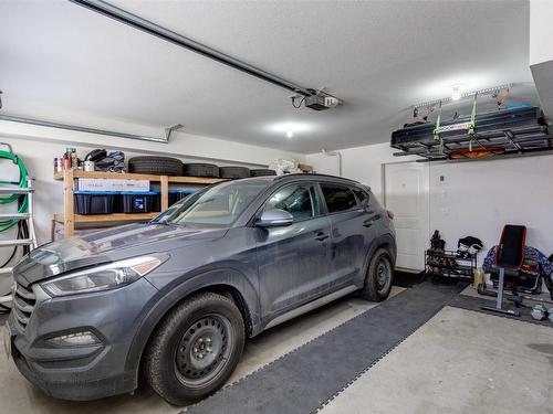 6-3277 Broadview Road, West Kelowna, BC - Indoor Photo Showing Garage
