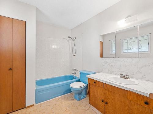 2983 Conlin Court, Kelowna, BC - Indoor Photo Showing Bathroom