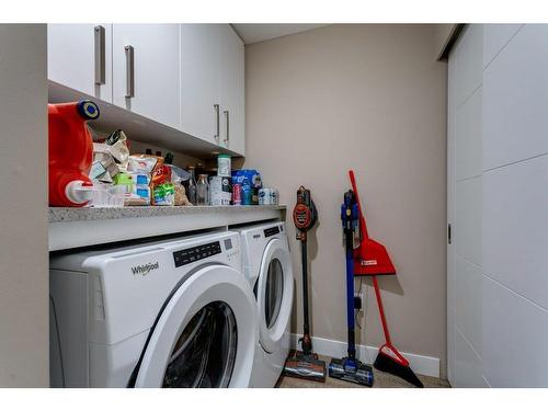 2-9700 Santina Road, Lake Country, BC - Indoor Photo Showing Laundry Room