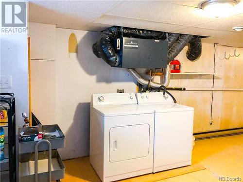 4 Bailey Avenue, Fredericton, NB - Indoor Photo Showing Laundry Room