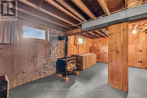 2097 Jerseyville Rd W, Hamilton, ON - Indoor Photo Showing Basement