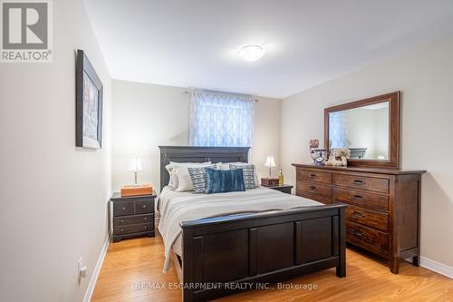 4245 Academy St, Lincoln, ON - Indoor Photo Showing Bedroom
