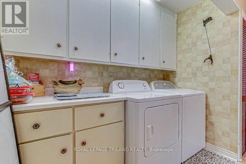 139 Brayside Street, Central Elgin, ON - Indoor Photo Showing Laundry Room