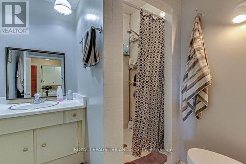 139 Brayside Street, Central Elgin, ON - Indoor Photo Showing Bathroom