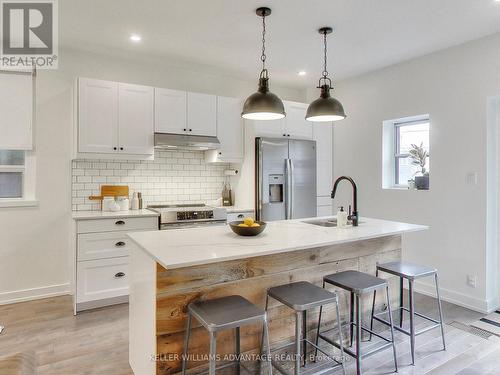12 Ridley Gardens, Toronto, ON - Indoor Photo Showing Kitchen With Upgraded Kitchen
