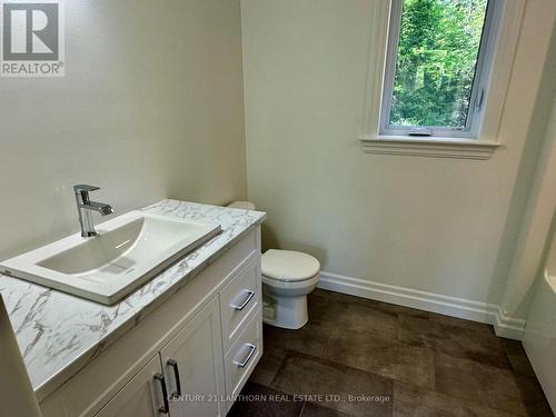 1713 Hollowview Road, Stirling-Rawdon, ON - Indoor Photo Showing Bathroom