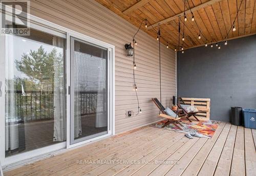 #Upper -14 Ashford Pl, St. Catharines, ON - Outdoor With Deck Patio Veranda With Exterior
