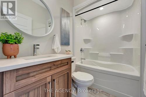#504 -361 Quarter Town Line, Tillsonburg, ON - Indoor Photo Showing Bathroom
