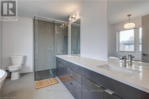1641 Applerock Ave, London, ON - Indoor Photo Showing Bathroom