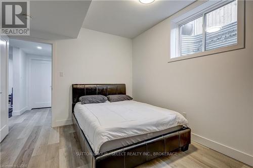 1641 Applerock Ave, London, ON - Indoor Photo Showing Bedroom