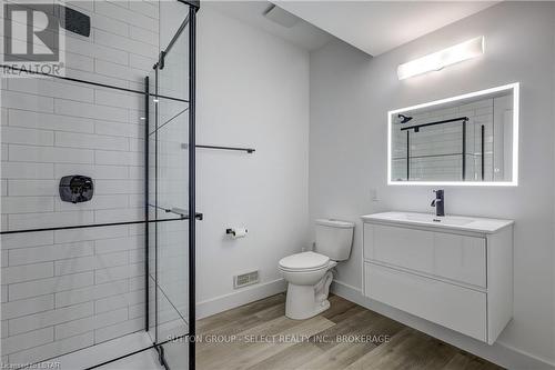 1641 Applerock Ave, London, ON - Indoor Photo Showing Bathroom