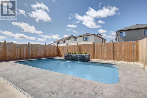 1641 Applerock Ave, London, ON - Outdoor With In Ground Pool