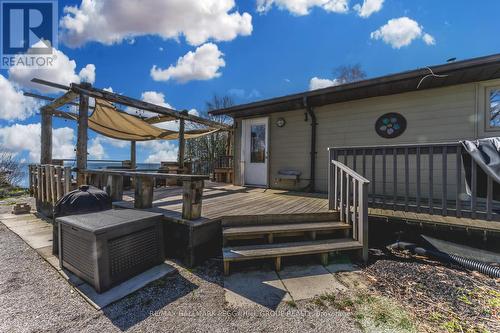 985 Lakeshore Rd E, Oro-Medonte, ON - Outdoor With Deck Patio Veranda