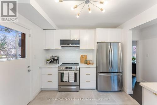 105 Baby Point Rd, Toronto, ON - Indoor Photo Showing Kitchen With Stainless Steel Kitchen