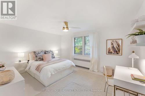 105 Baby Point Road, Toronto, ON - Indoor Photo Showing Bedroom