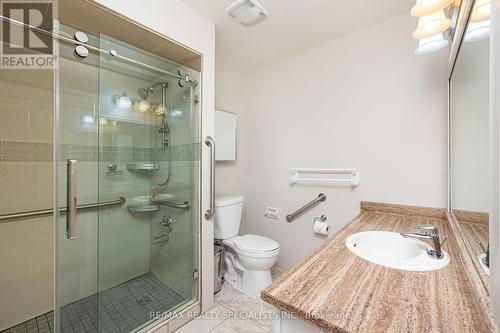 768 Thistle Down Crt, Mississauga, ON - Indoor Photo Showing Bathroom