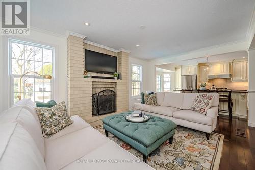 35 Foxwood Cres, Guelph, ON - Indoor Photo Showing Living Room With Fireplace
