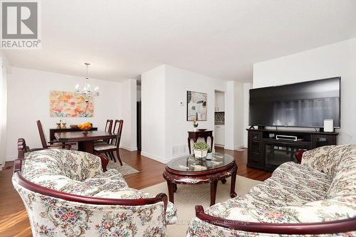 77 - 5610 Montevideo Road, Mississauga, ON - Indoor Photo Showing Living Room