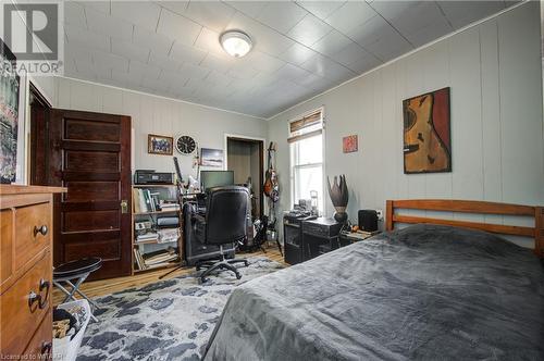 215 Hall Street, Ingersoll, ON - Indoor Photo Showing Bedroom
