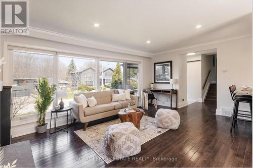 18 Cudia Crescent, Toronto, ON - Indoor Photo Showing Living Room