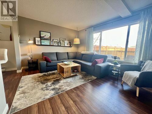 5-10 Creed Street, Kitimat, BC - Indoor Photo Showing Living Room