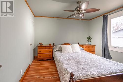 6582 Yonge Street, Innisfil, ON - Indoor Photo Showing Bedroom