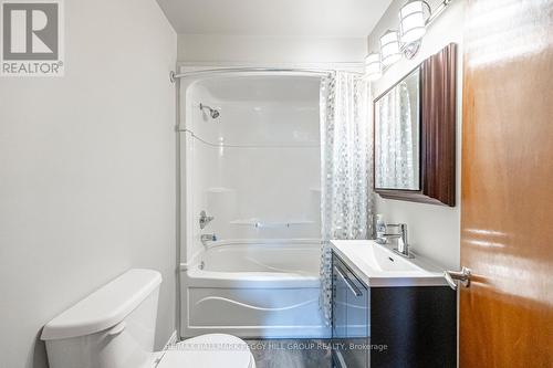 6582 Yonge Street, Innisfil, ON - Indoor Photo Showing Bathroom