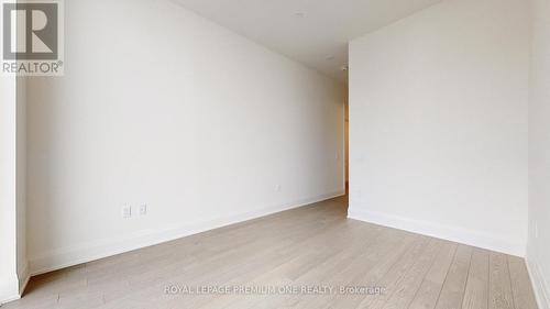 #Ph203 -9000 Jane St, Vaughan, ON - Indoor Photo Showing Other Room