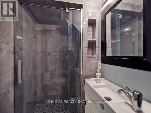 17 Boticelli Way, Vaughan, ON - Indoor Photo Showing Bathroom