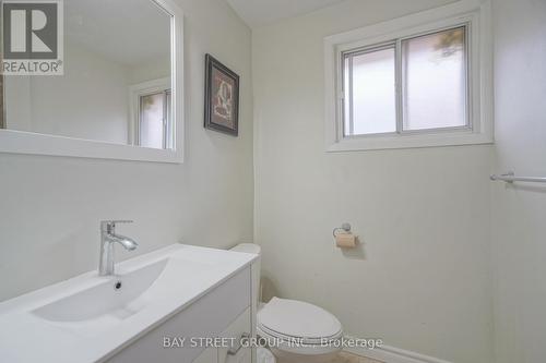 8 Iangrove Terrace, Toronto, ON - Indoor Photo Showing Bathroom