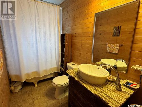 992 Thompson Crescent, La Ronge, SK - Indoor Photo Showing Bathroom