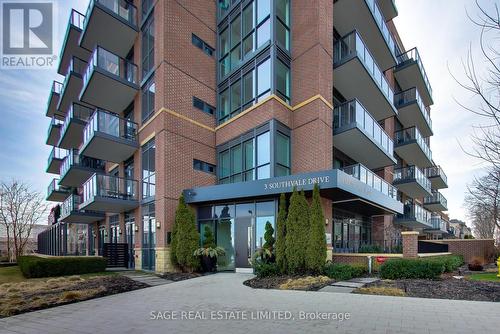 #206 -3 Southvale Dr, Toronto, ON - Outdoor With Balcony With Facade