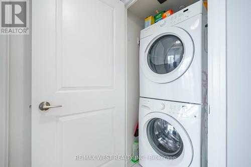#2808 -275 Yorkland Rd, Toronto, ON - Indoor Photo Showing Laundry Room
