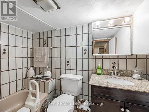 231 Beatrice Street, Toronto, ON - Indoor Photo Showing Bathroom