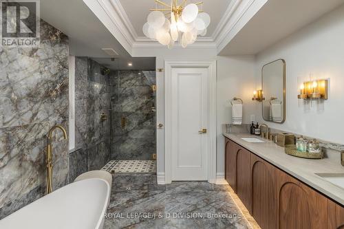 40 Bernard Ave, Toronto, ON - Indoor Photo Showing Bathroom