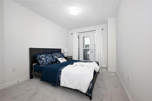 305 Garner Road W|Unit #17, Ancaster, ON - Indoor Photo Showing Bedroom