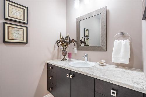 4245 Academy Street, Beamsville, ON - Indoor Photo Showing Bathroom