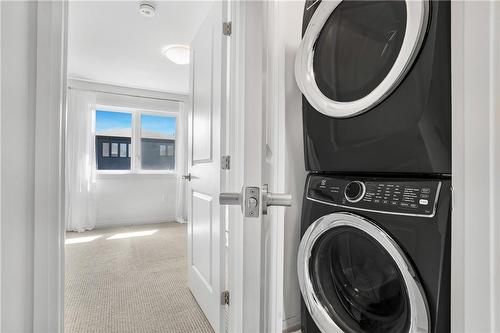 5048 Connor Drive, Lincoln, ON - Indoor Photo Showing Laundry Room