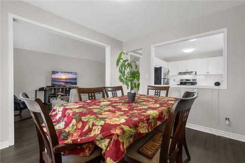 115 Devine Crescent, Thorold, ON - Indoor Photo Showing Dining Room