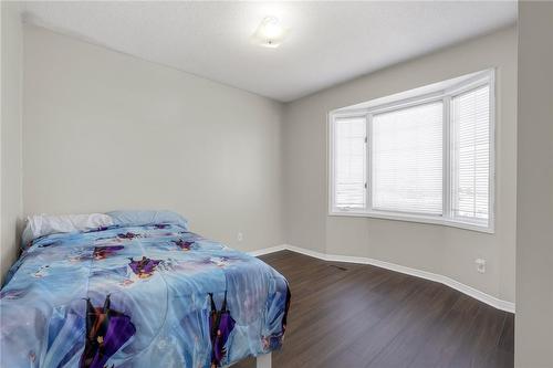 115 Devine Crescent, Thorold, ON - Indoor Photo Showing Bedroom