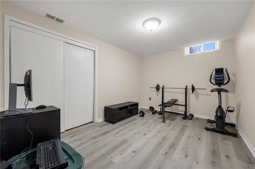 115 Devine Crescent, Thorold, ON - Indoor Photo Showing Gym Room