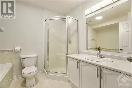 18 Festive Private, Ottawa, ON - Indoor Photo Showing Bathroom