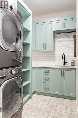 17503 Sanborn Street, Summerland, BC - Indoor Photo Showing Laundry Room
