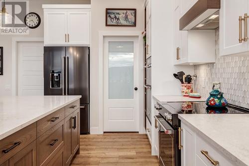 17503 Sanborn Street, Summerland, BC - Indoor Photo Showing Kitchen