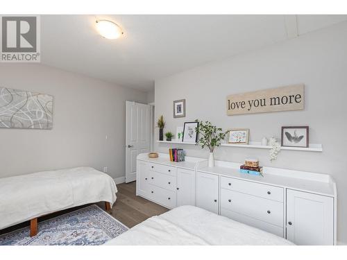 2191 Shannon Way, West Kelowna, BC - Indoor Photo Showing Bedroom