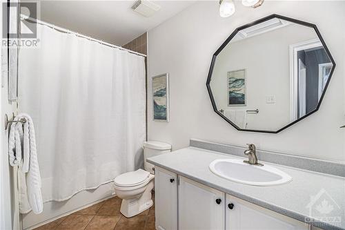 50 Peary Way, Ottawa, ON - Indoor Photo Showing Bathroom